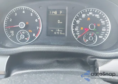 2014 Volkswagen Passat 1.8T Wolfsburg Edition z USA, uszkodzony, nr VIN 1VWAT7A38EC029763